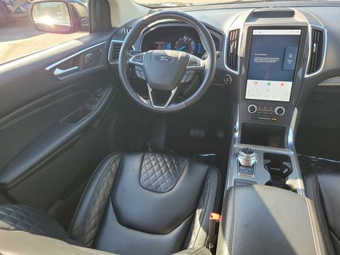 Used 2023 Ford Edge Titanium image 9