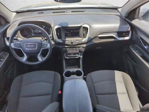 Used 2022 GMC Terrain SLE FWD image 17