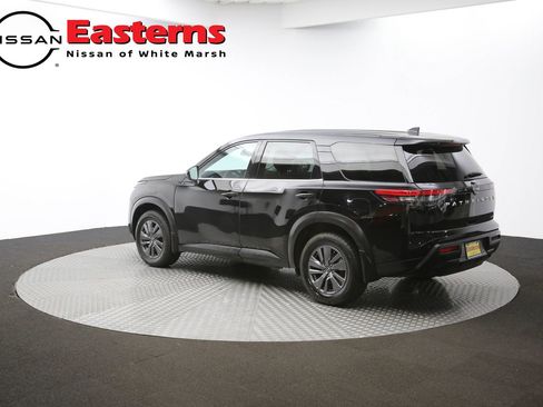 Used 2024 Nissan Pathfinder S image 78