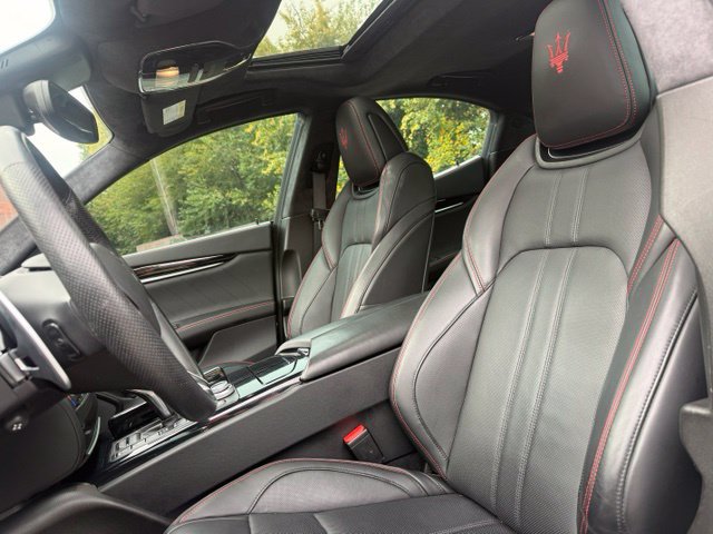 Used 2022 Maserati Ghibli GT RWD image 14