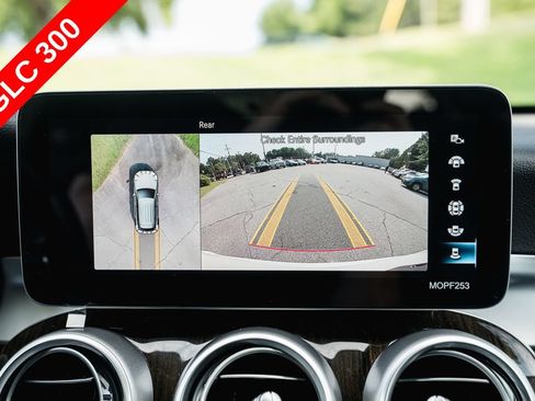 Used 2021 Mercedes-Benz GLC 300 image 21