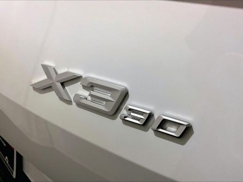 Used 2025 BMW X3 xDrive30i w/ Premium Package AWD/4WD image 9
