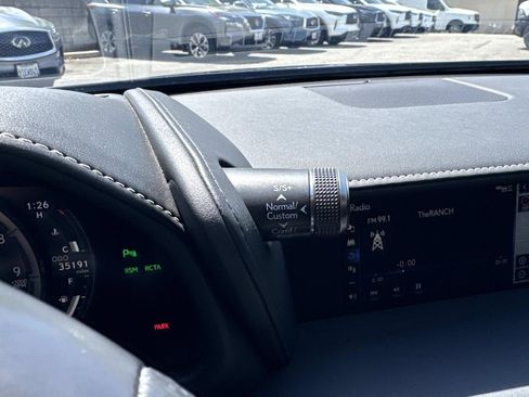 Used 2018 Lexus LC 500 Coupe w/ Touring Package RWD image 18