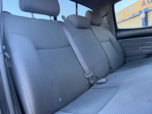 Used 2011 Toyota Tacoma PreRunner w/ TRD Off-Road Pkg w/JBL Audio RWD image 18