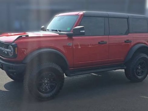 Certified 2024 Ford Bronco Wildtrak AWD/4WD image 5