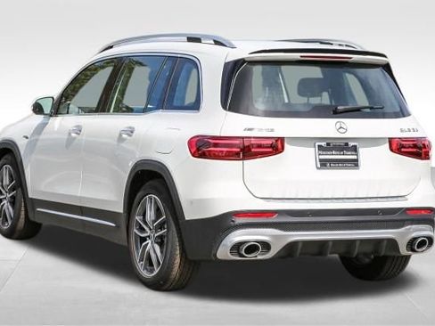 New 2025 Mercedes-Benz GLB 35 AMG 4MATIC image 4