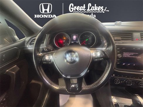 Used 2021 Volkswagen Tiguan SE R-Line image 12