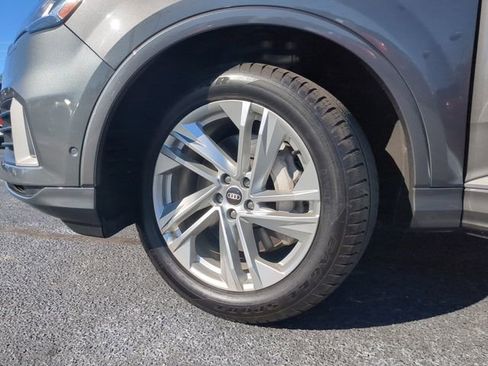 Used 2021 Audi Q7 3.0T Premium Plus image 38