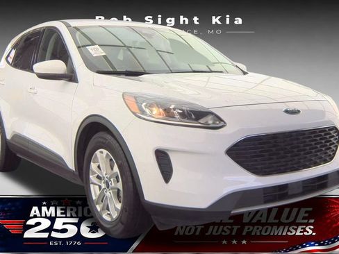 Used 2021 Ford Escape SE FWD image 4
