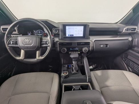 Used 2025 Toyota 4Runner SR5 AWD/4WD image 15