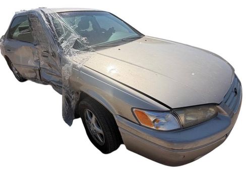 Used 1999 Toyota Camry LE FWD image 6