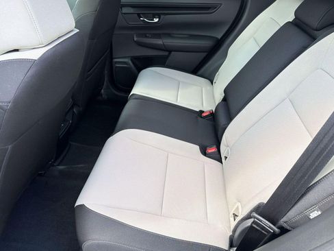 Used 2024 Honda CR-V EX image 15