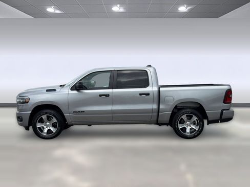Used 2025 RAM 1500 Tradesman AWD/4WD image 2