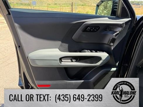 Used 2027 Kia Telluride SX Prestige X-Pro AWD/4WD image 12