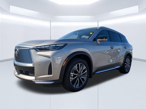 New 2026 INFINITI QX60 Luxe w/ Family Package image 8