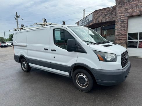 Used 2017 Ford Transit 150 130 Low Roof RWD image 18