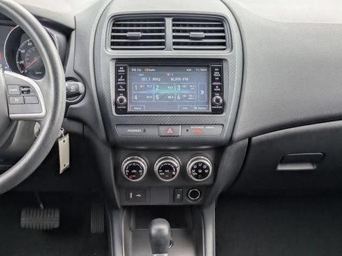 Used 2024 Mitsubishi Outlander Sport ES AWD/4WD image 18