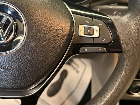 Used 2018 Volkswagen Passat 2.0T S image 10