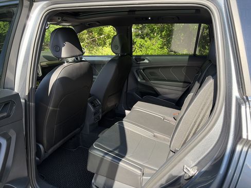 Used 2022 Volkswagen Tiguan SEL R-Line AWD/4WD image 23