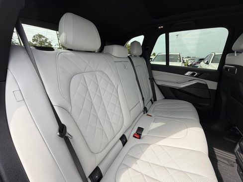 Certified 2024 BMW X5 sDrive40i w/ Premium Package RWD image 26