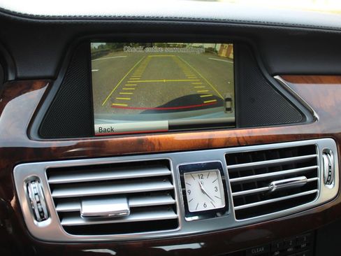 Used 2014 Mercedes-Benz CLS 550 4MATIC image 16