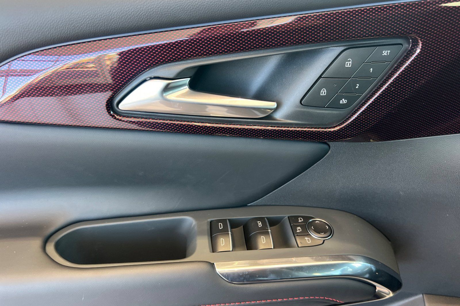 New 2027 Chevrolet Traverse RS AWD/4WD image 8