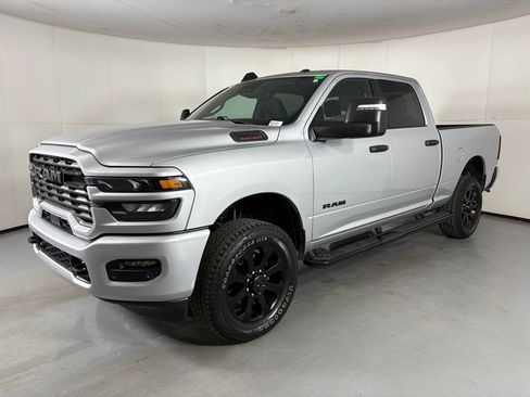 Used 2026 RAM 2500 Big Horn AWD/4WD image 4