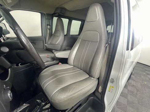 Used 2016 Chevrolet Express 2500 LS image 21