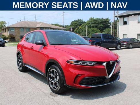 Used 2024 Alfa Romeo Tonale Ti AWD/4WD image 2
