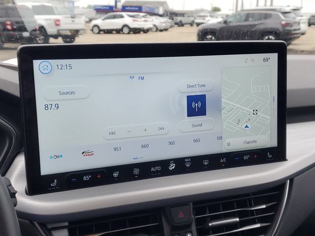 Used 2024 Ford Escape Platinum AWD/4WD image 23