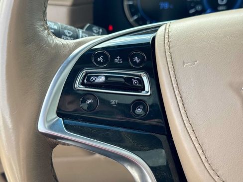Used 2018 Cadillac Escalade ESV Platinum AWD/4WD image 24