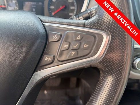 Used 2020 Chevrolet Equinox LS w/ LS Convenience Package image 13