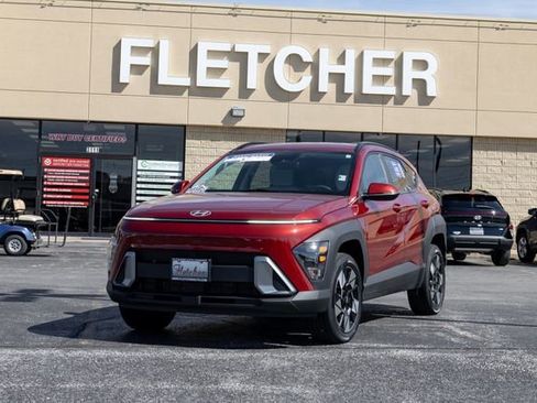 Certified 2025 Hyundai Kona SEL image 1