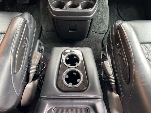 Used 2023 GMC Savana 2500 RWD image 58