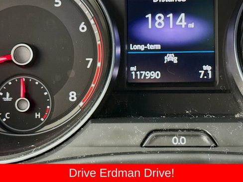Used 2020 Volkswagen Atlas Cross Sport SE w/ Panoramic Sunroof Package FWD image 33