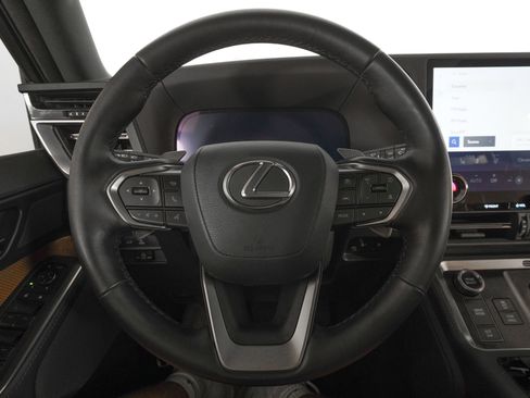 Used 2024 Lexus GX 550 w/ Accessory Package (2T) image 20