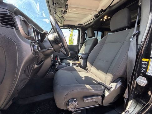 Used 2020 Jeep Wrangler Unlimited Sport AWD/4WD image 11
