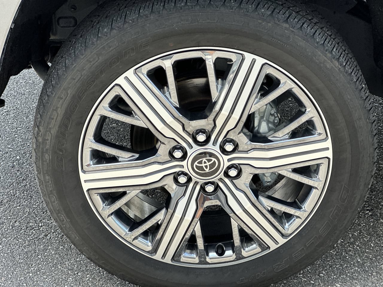 Used 2024 Toyota Tundra Capstone AWD/4WD image 7