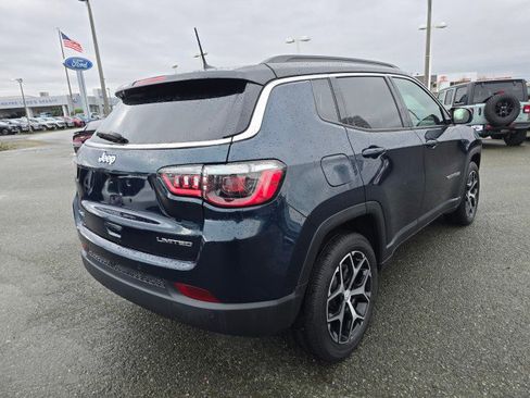 Used 2024 Jeep Compass Limited image 3