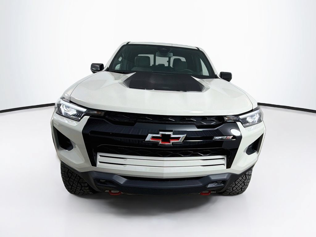 New 2026 Chevrolet Colorado ZR2 AWD/4WD image 2