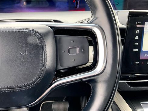 Used 2024 Lincoln Nautilus Premier image 23