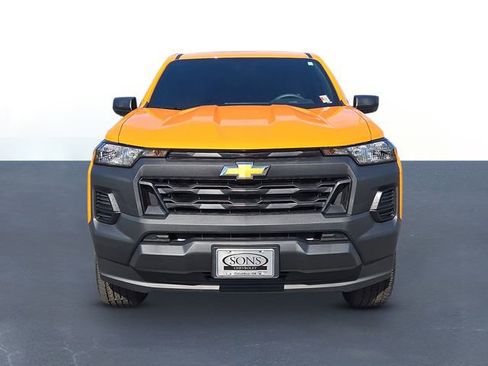 Used 2026 Chevrolet Colorado W/T w/ WT Custom Package RWD image 2