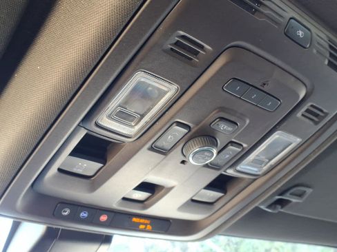 Certified 2021 GMC Yukon XL Denali w/ Denali Premium Package image 15