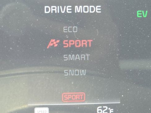 Used 2025 Kia Sportage EX w/ EX Premium Package AWD/4WD image 34