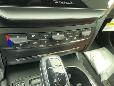 Used 2023 Maserati Ghibli GT image 35