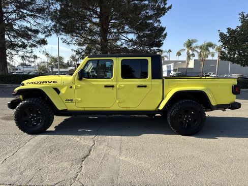 Used 2023 Jeep Gladiator Mojave w/ Cold Weather Group image 5