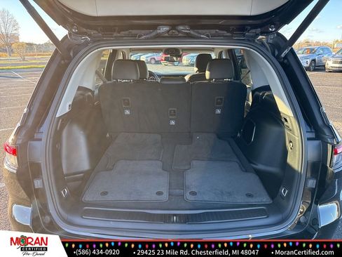 Used 2023 Jeep Grand Cherokee Limited image 32