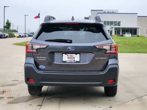Certified 2025 Subaru Outback Premium image 6