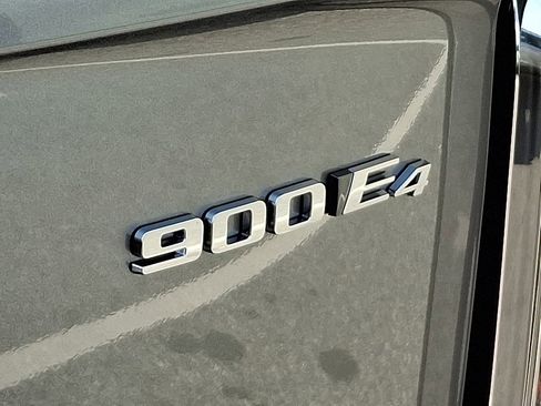 New 2026 Cadillac Vistiq Luxury w/ LPO, Floor Liner Package image 12