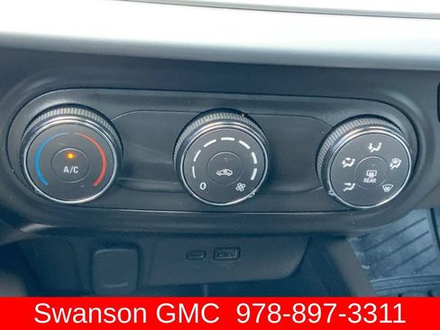 Certified 2024 Chevrolet Trax LS w/ Driver Confidence Package FWD image 34